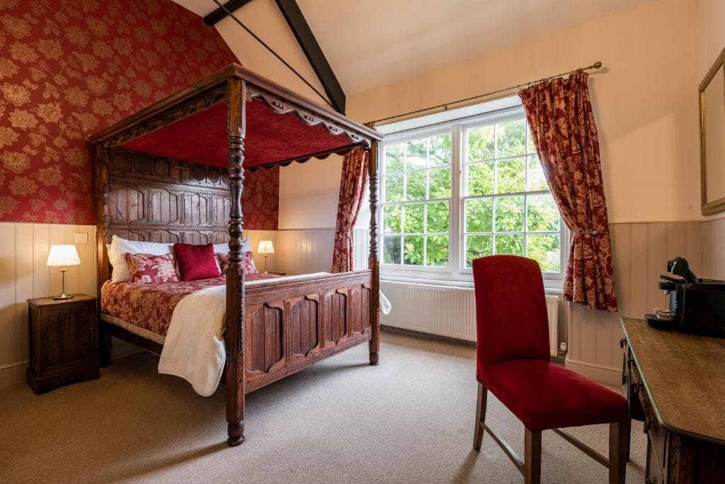 Swan Hotel – image 1