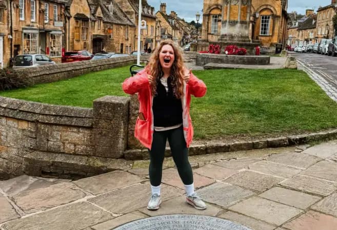 Read her <a href="https://heleneinbetween.com/2026/01/walking-the-cotswold-way-full-guide-everything-you-need-to-know.html" target="_blank">Costwold Way post</a>